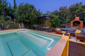 Apartment with terrace and mini pool Green Gold